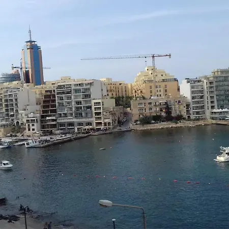 Sea View Homestay Sliema
